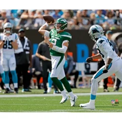 Photos|Prints & Artwork^New York Jets Zach Wilson Unsigned NFL Rookie Debut Touchdown Throw Photograph