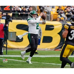 Photos|Prints & Artwork^New York Jets Zach Wilson Unsigned Makes A Touchdown Catch Photograph